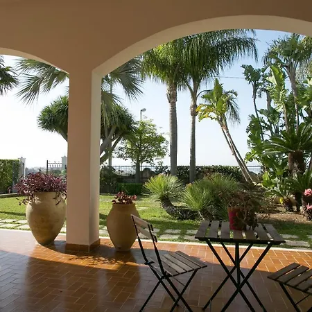 Temenos By Ortigiaapartments * 锡拉库扎