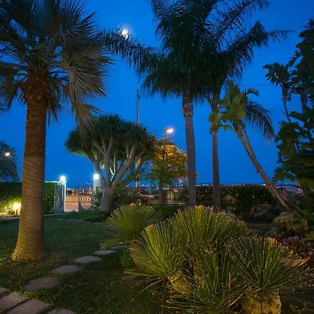 别墅 Temenos By Ortigiaapartments