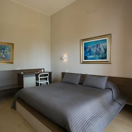 别墅 Temenos By Ortigiaapartments *