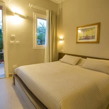 Villa Temenos By Ortigiaapartments Syrakus